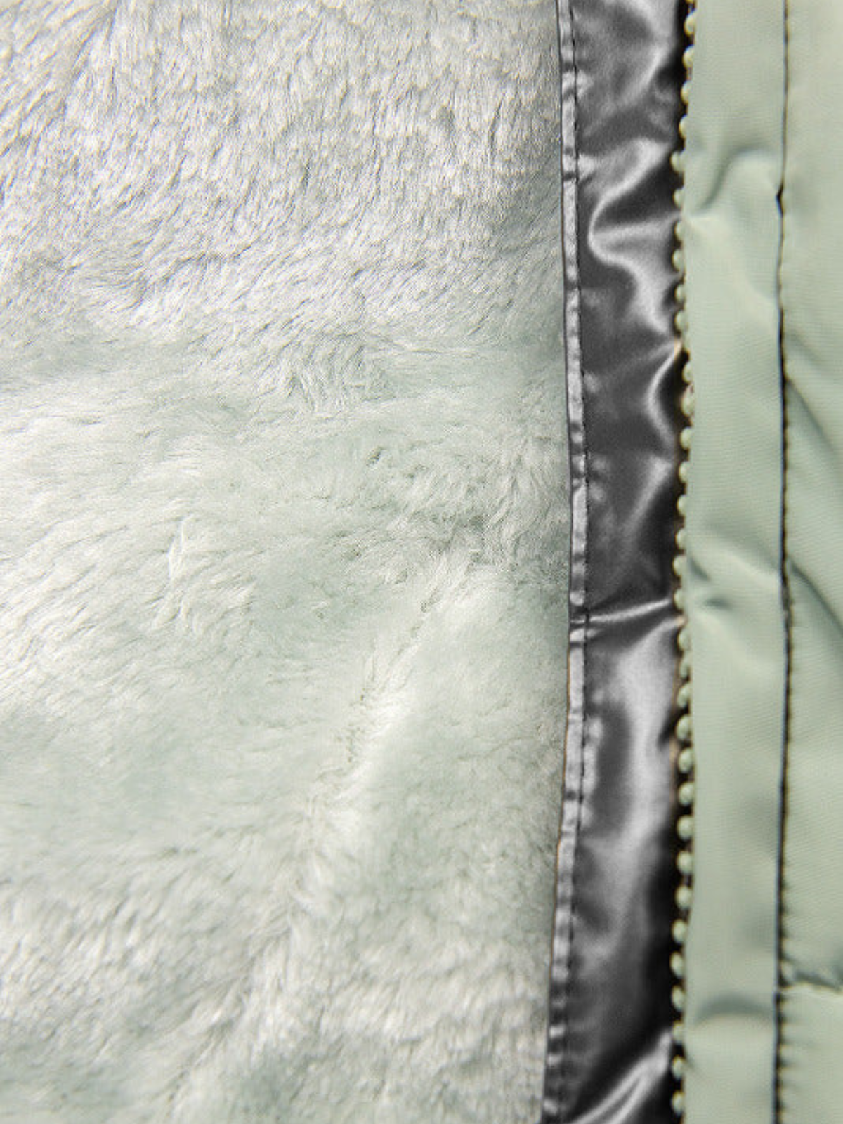 Kornelia | Šiltas, pūkuotas moterų paltas