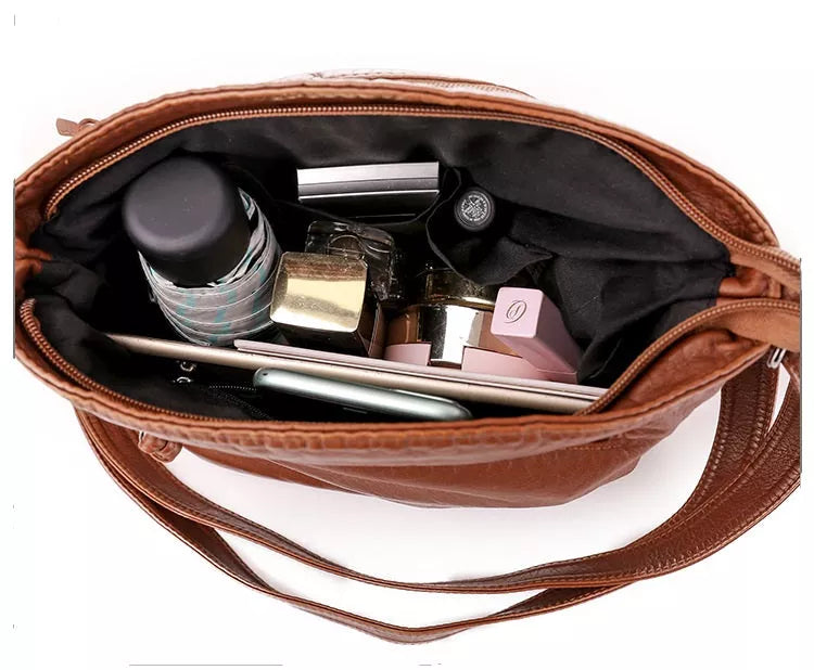 Paulina | Per petį nešama rankinė iš minkštos odos