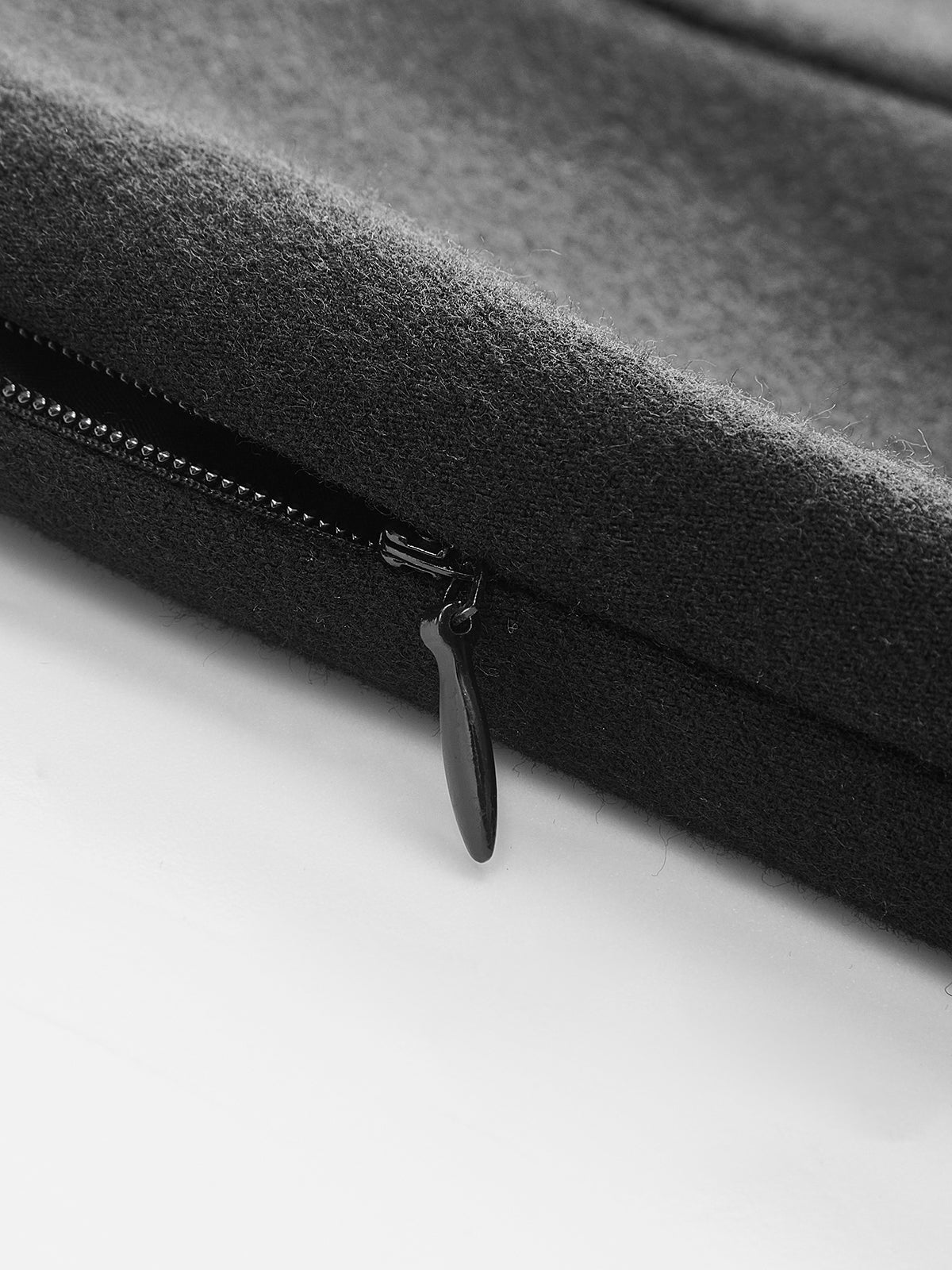 Trumpi šortai su aukštu liemeniu ir užtrauktuku