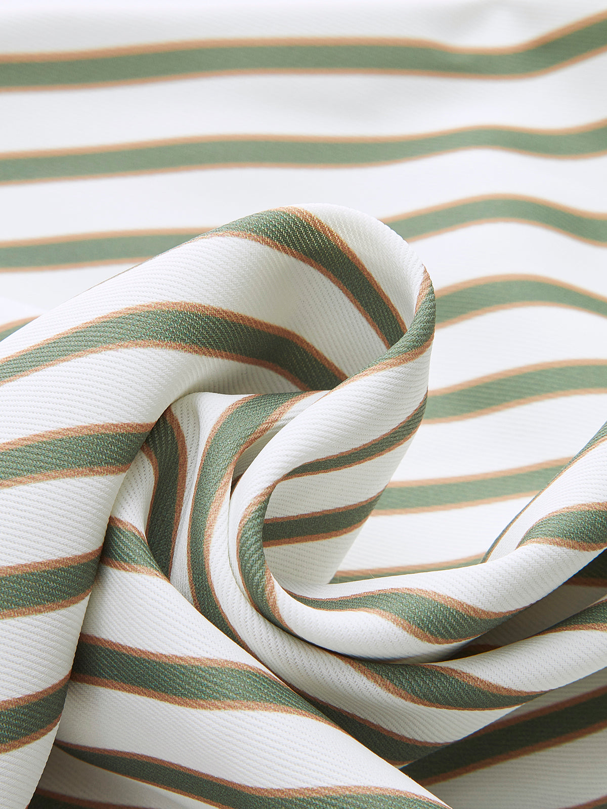 Metalizuota dryžuota marškinė su apvaliu apykakle ir diržu