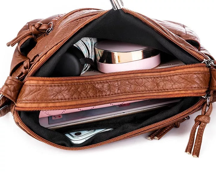 Lovisa | Minkšta odinė rankinė